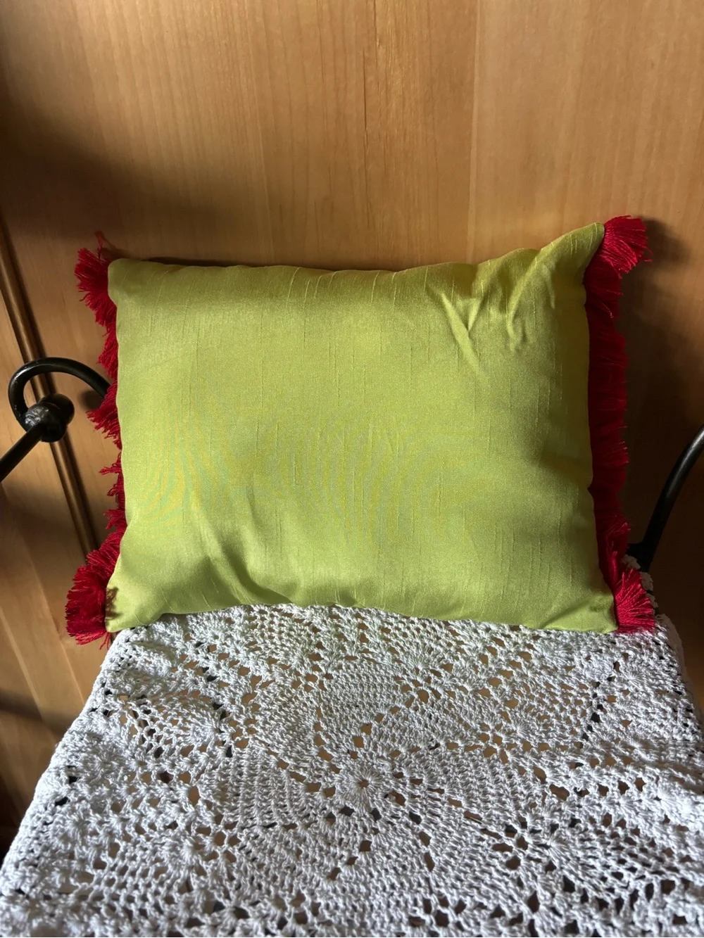 Christmas Cheese Board With Spreader & Christmas Pillow